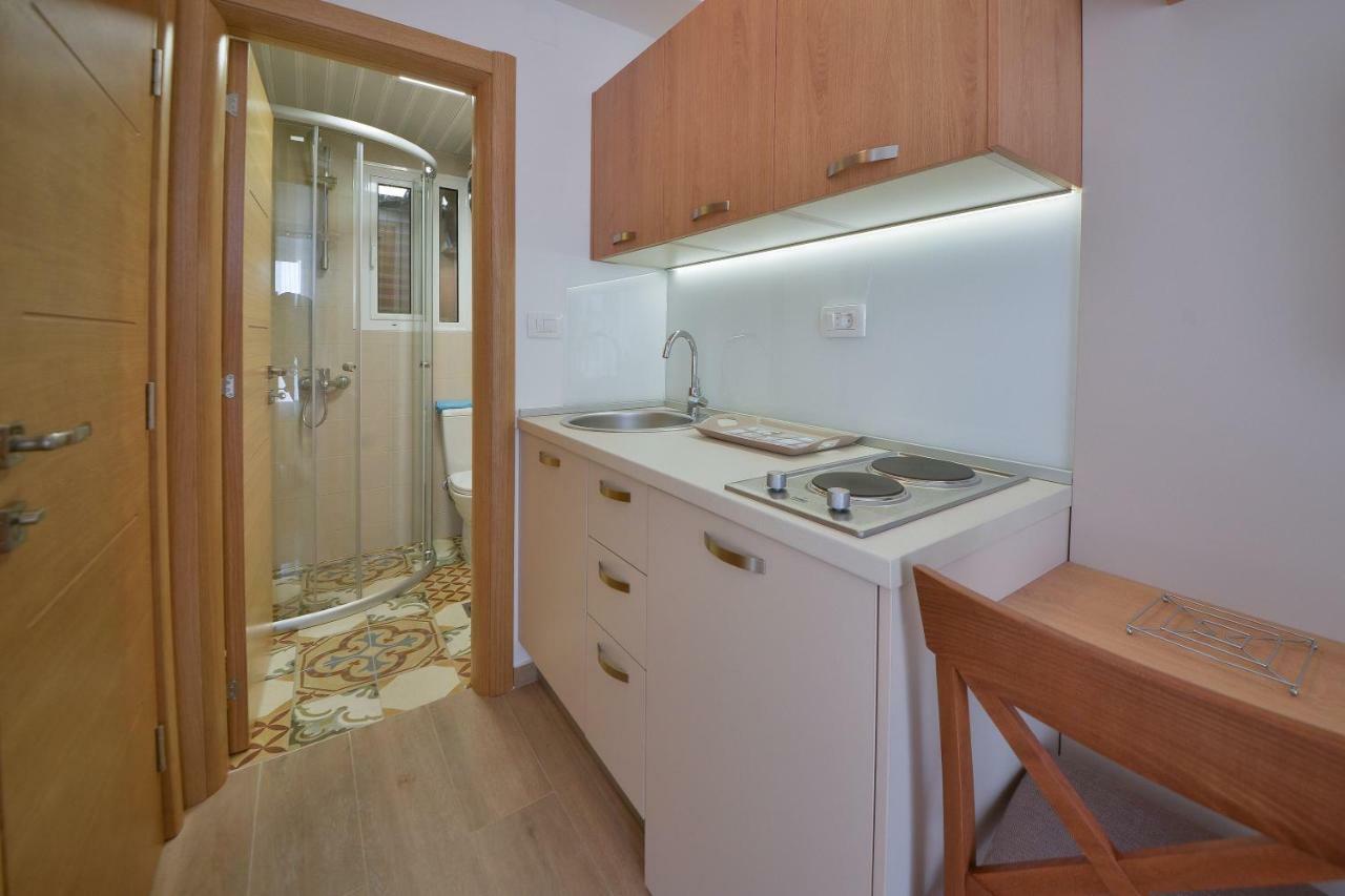 Apartmani Ljubo Rafailovic 2 Rafailovici Exterior photo