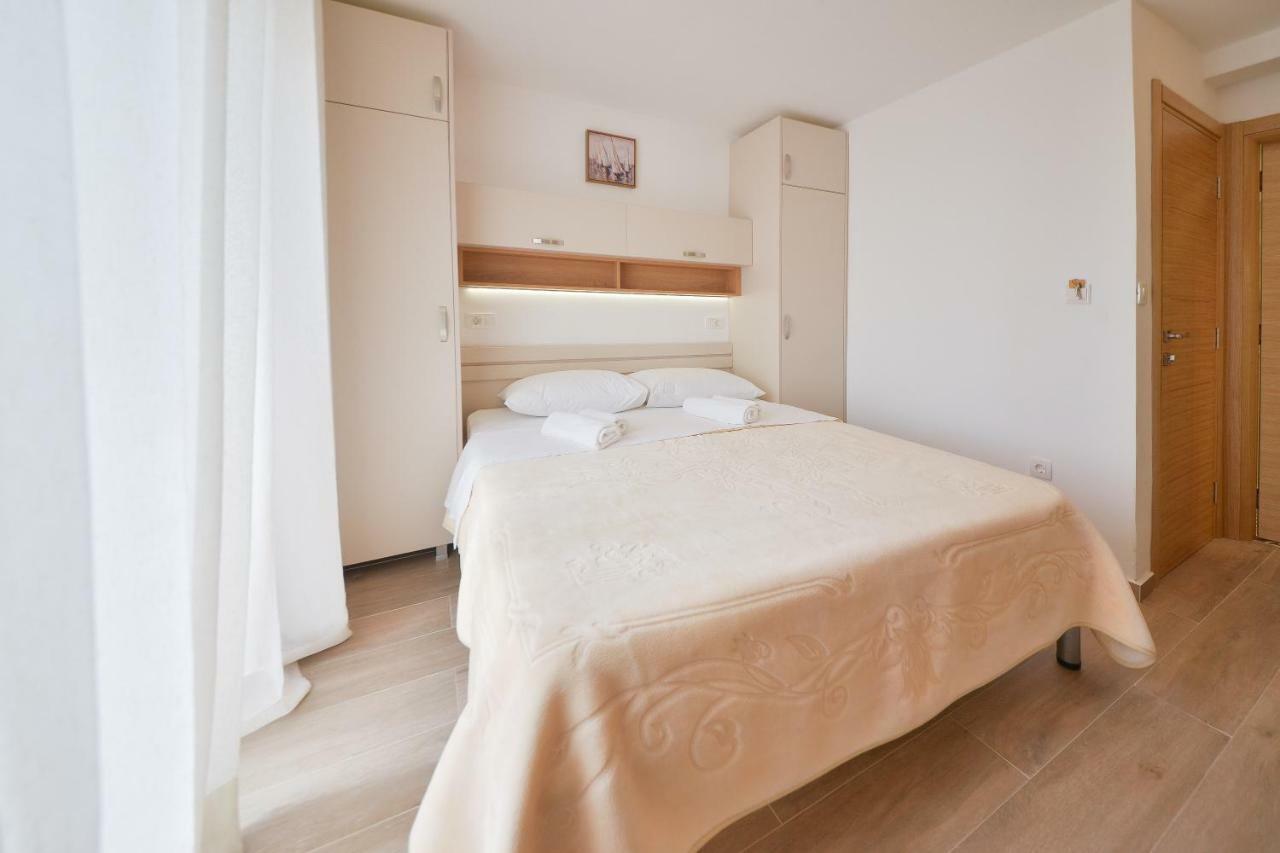 Apartmani Ljubo Rafailovic 2 Rafailovici Exterior photo